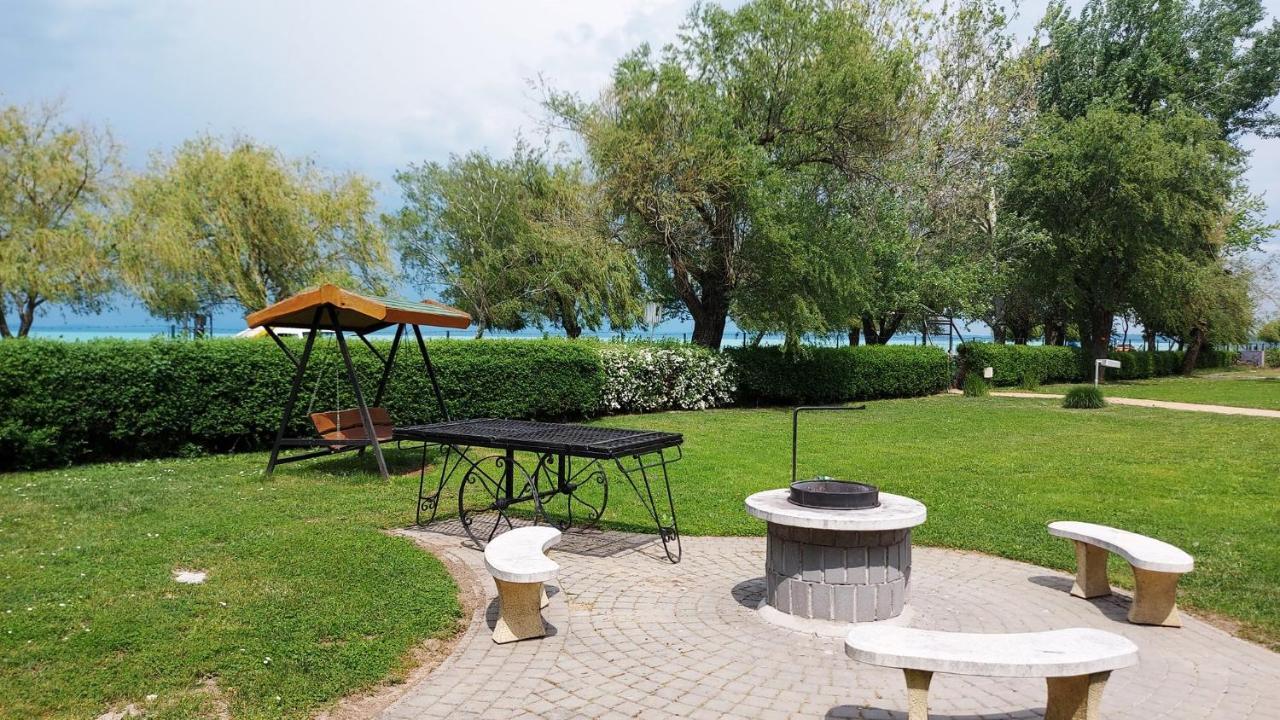 Sunrise Apartman Siofok Exterior photo